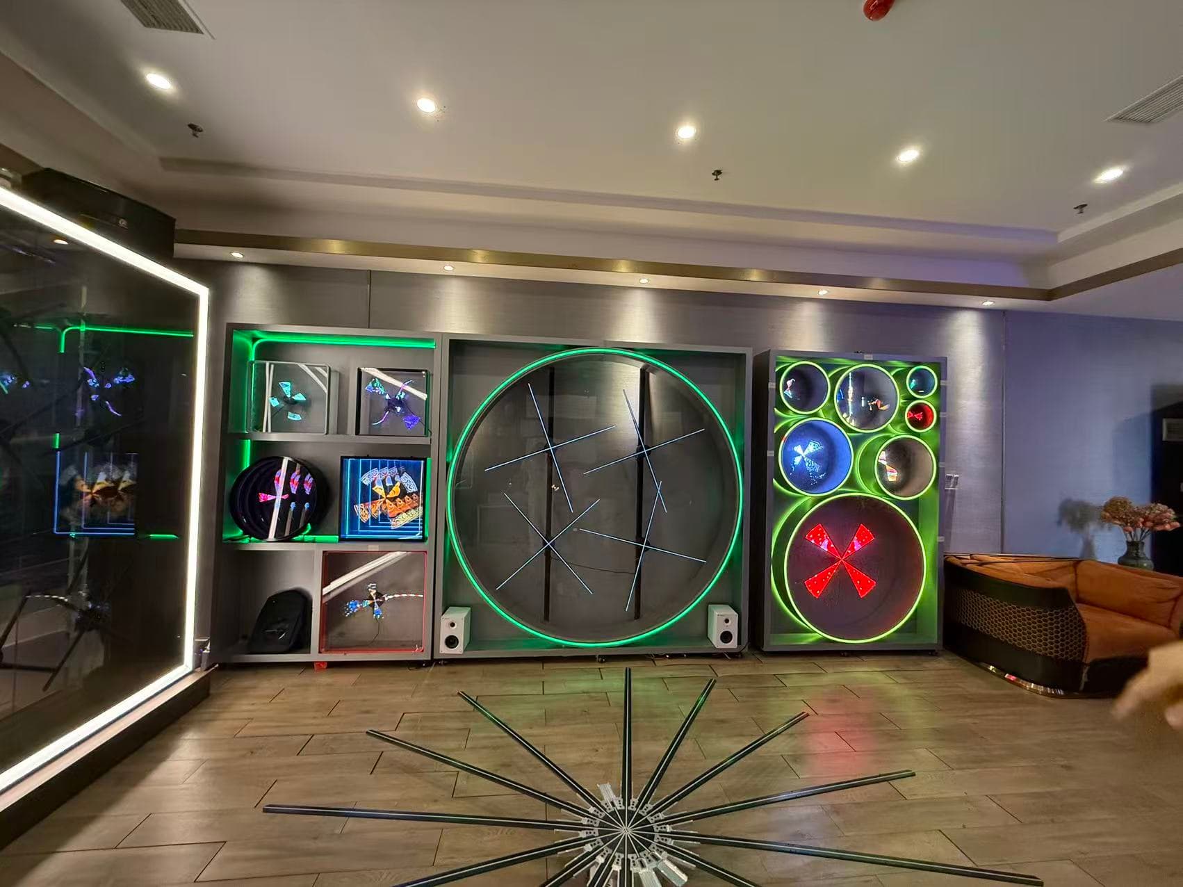 3D Holographic Displays